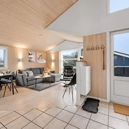 別荘 Marten - 1-2km To The Fjord By Interhome *